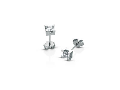 orecchini punto luce in oro e diamanti Immagine di Orecchini punto luce in oro bianco e diamant cod.OR004 da Ct.0,04 a 1,26